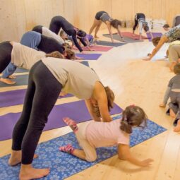 Yoga Choux, enfant et parent Yoga choux, cours pour enfants au studio MMY paris 11e